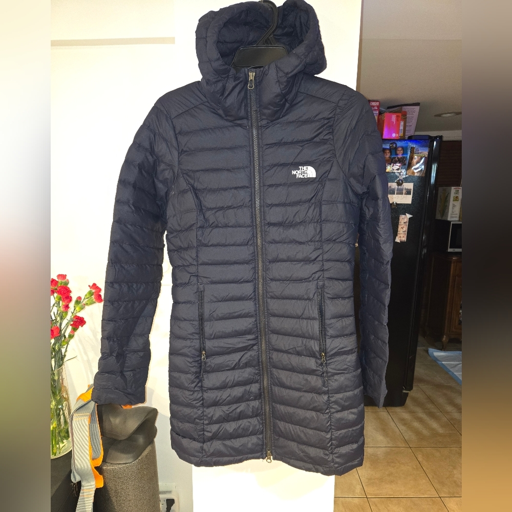 The North Face Women's Navy Puffer Coat